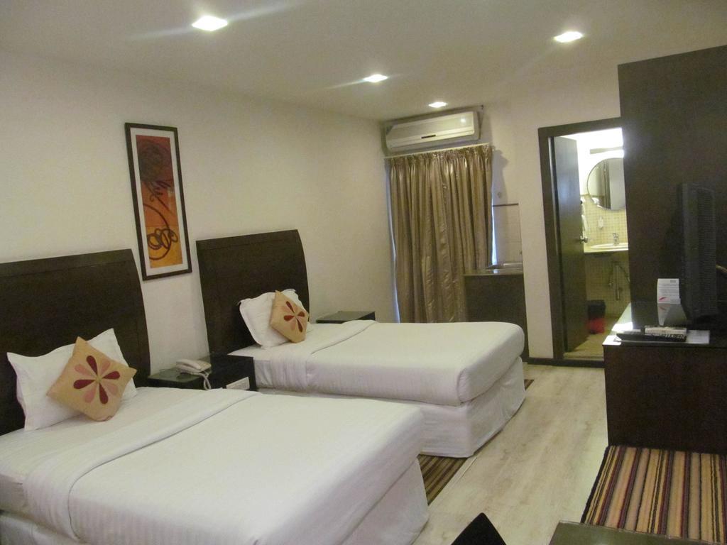 Shilton Residence Bangalore Exteriör bild