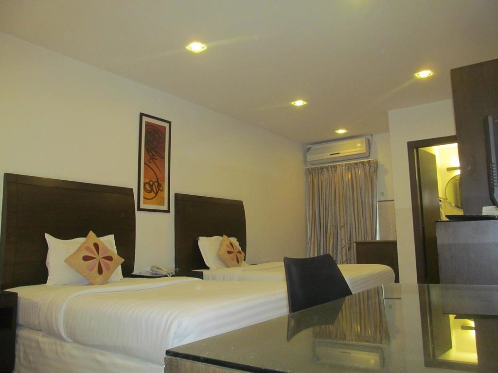 Shilton Residence Bangalore Exteriör bild